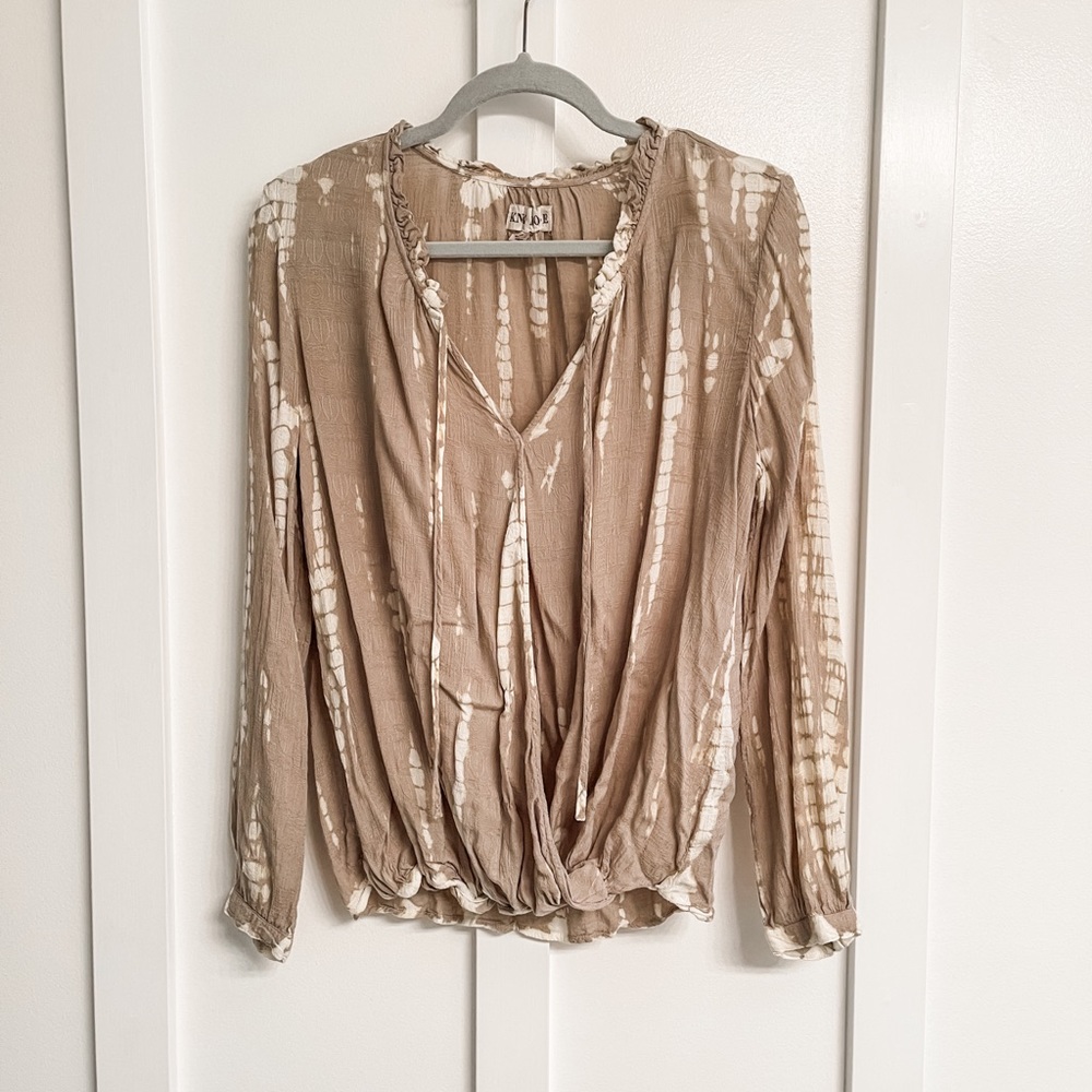 Knox Rose blouse. Optional tie front